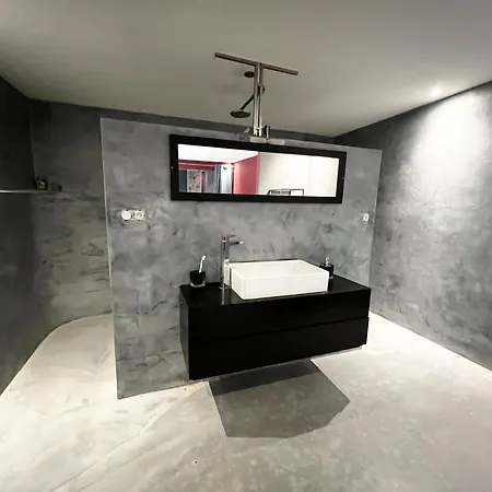 Maison Exceptionnelle Esprit Loft Avec Piscine Pezenas